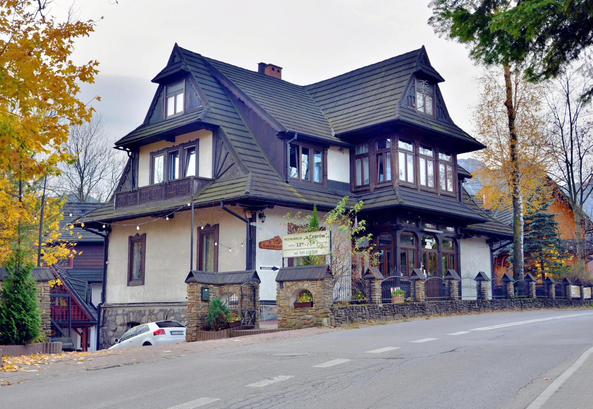Czarna Aparthotel